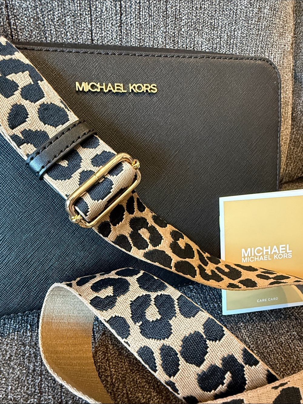 NWOT MICHAEL KORS ADJUSTABLE CROSSBODY BAG - Picture 2 of 3